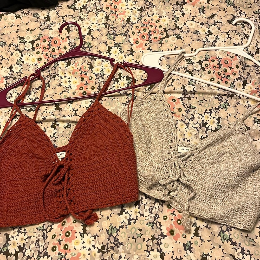 Women’s NWOT American Eagle Outfitters Woven knitted crop top bundle size medium